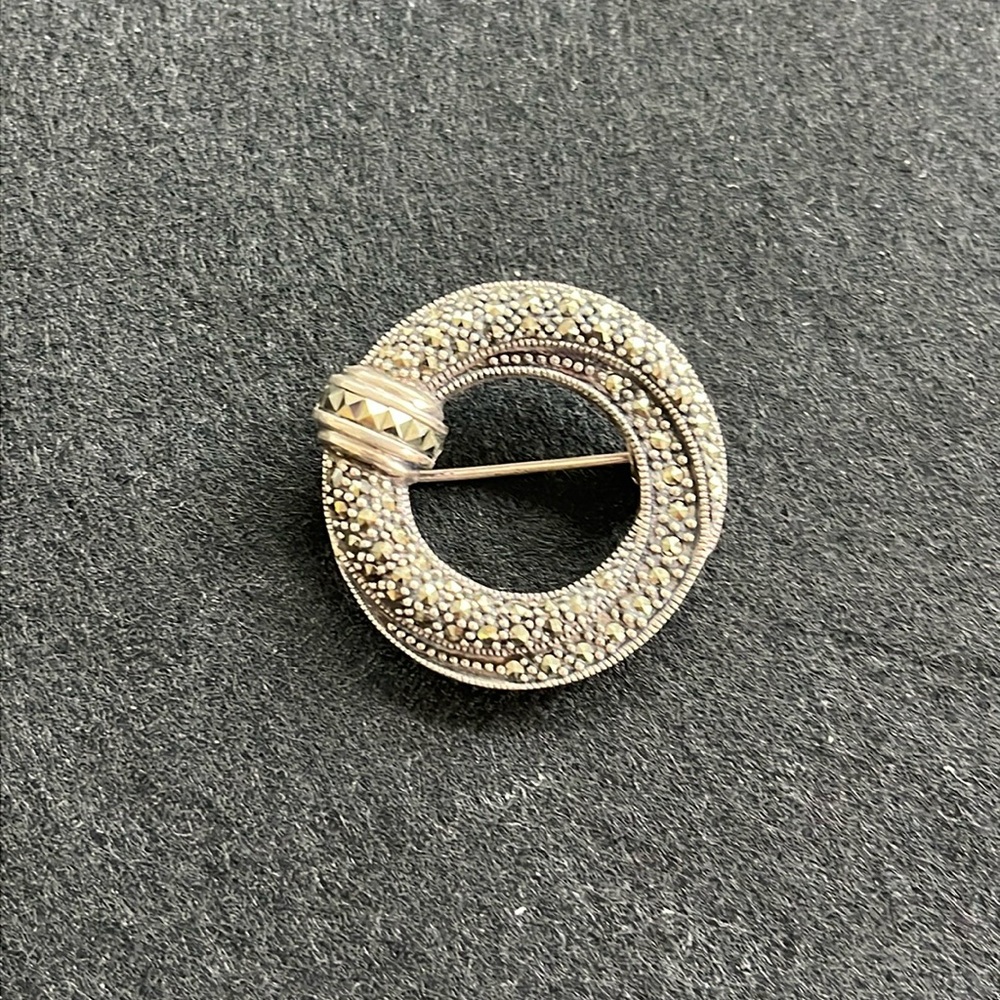 Beautiful Sterling Silver & Marcasite Pin /  Brooch - Made in Thailand
